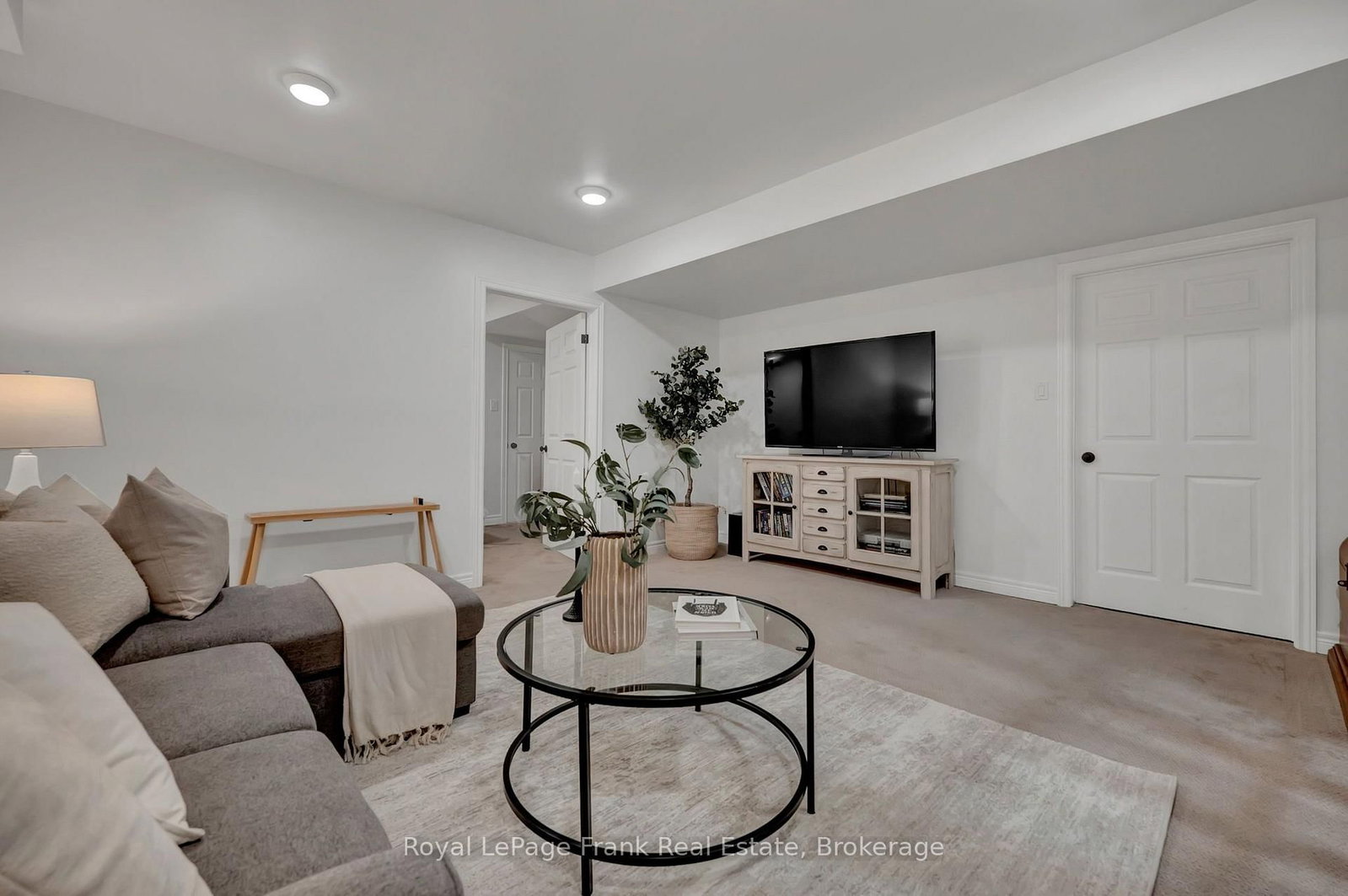 9 Sheenan Court • Clarington, ON photo 28
