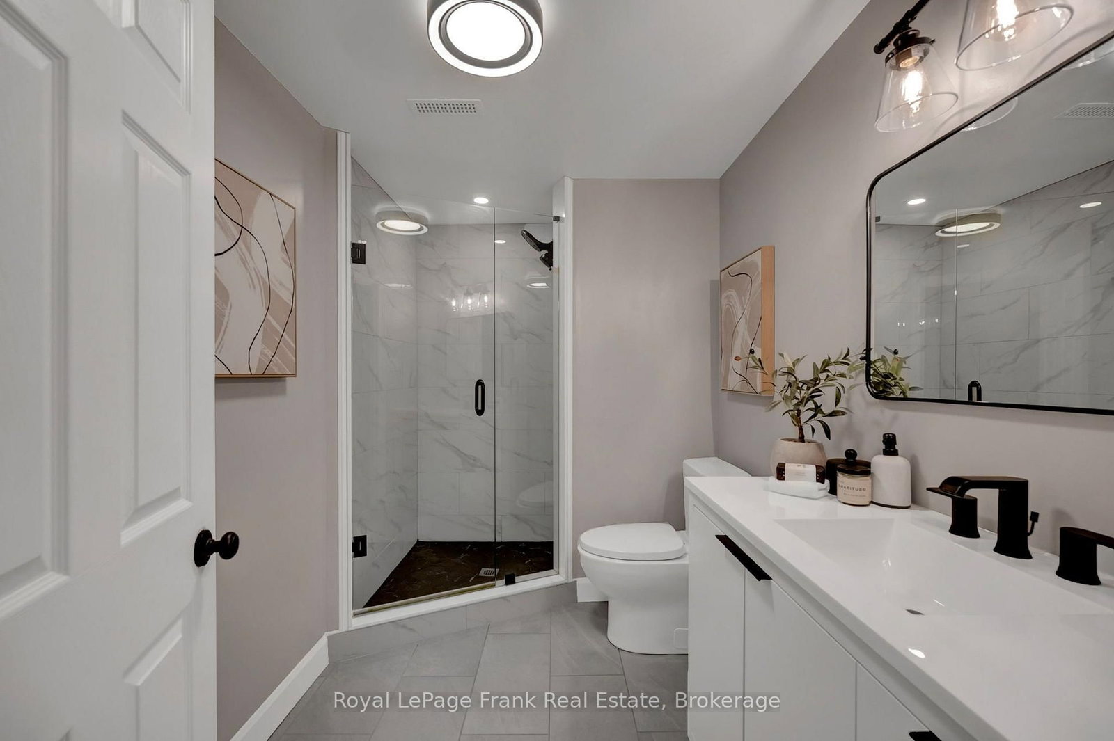 9 Sheenan Court • Clarington, ON photo 31