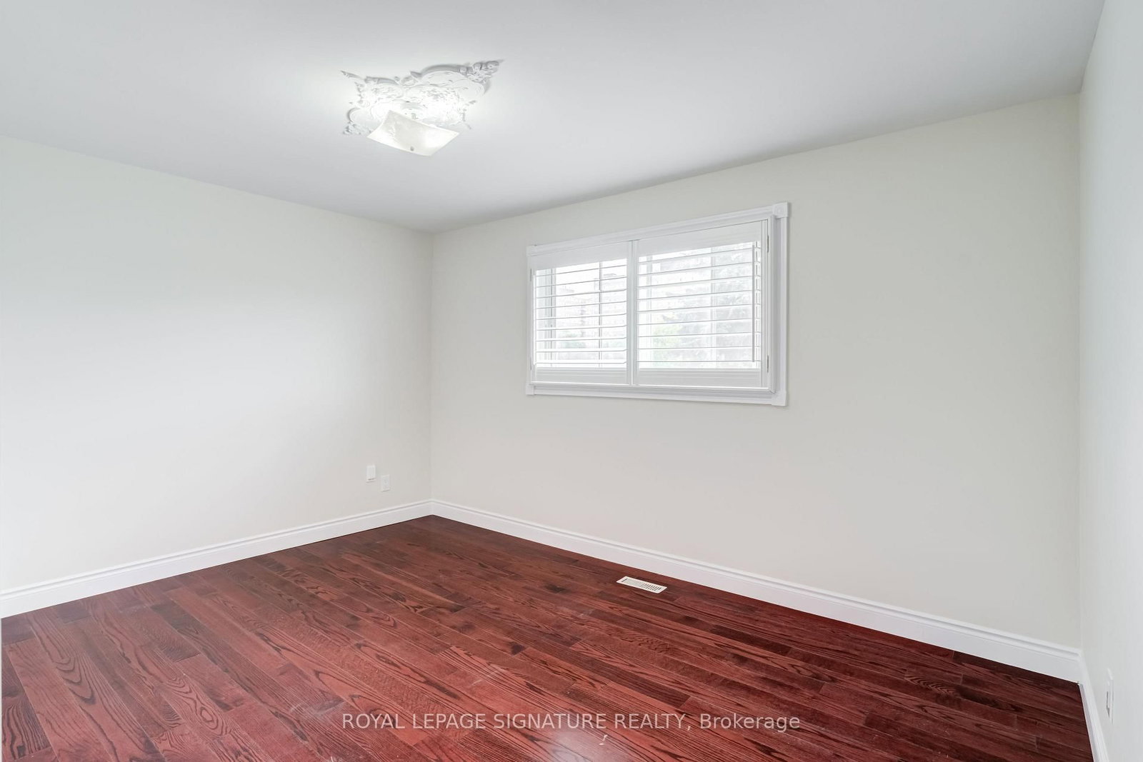 40 Beamsville Drive • Toronto, ON photo 16