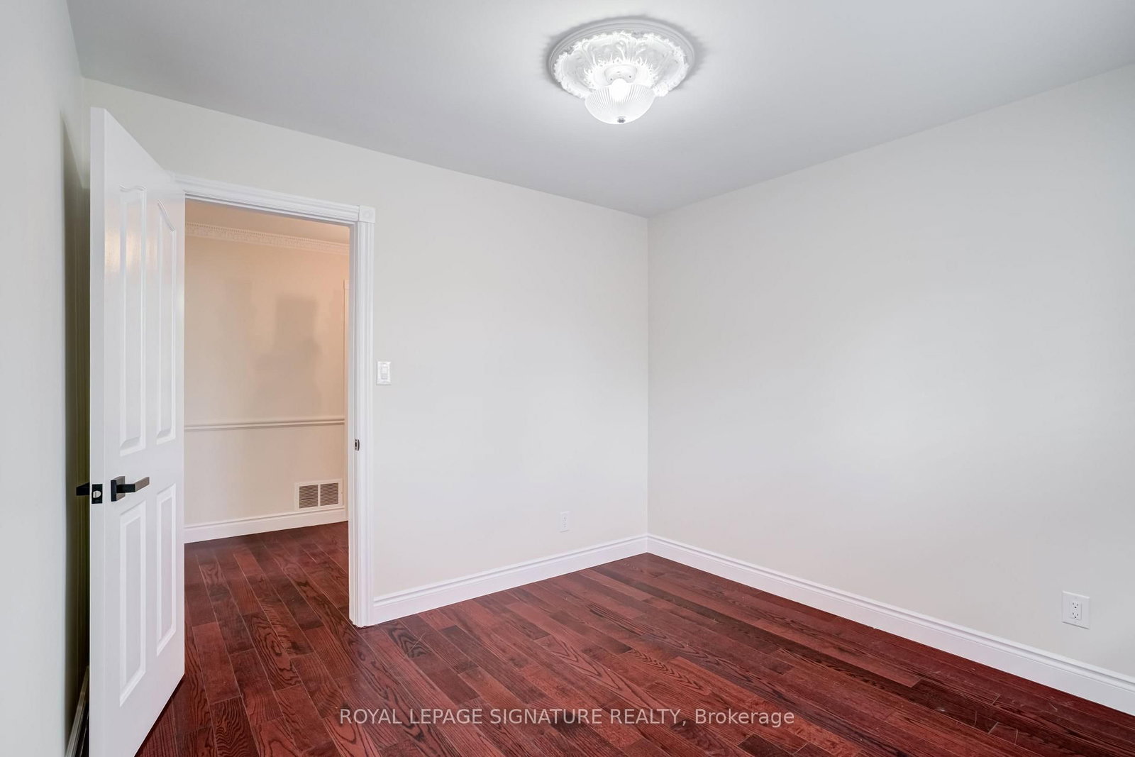 40 Beamsville Drive • Toronto, ON photo 19