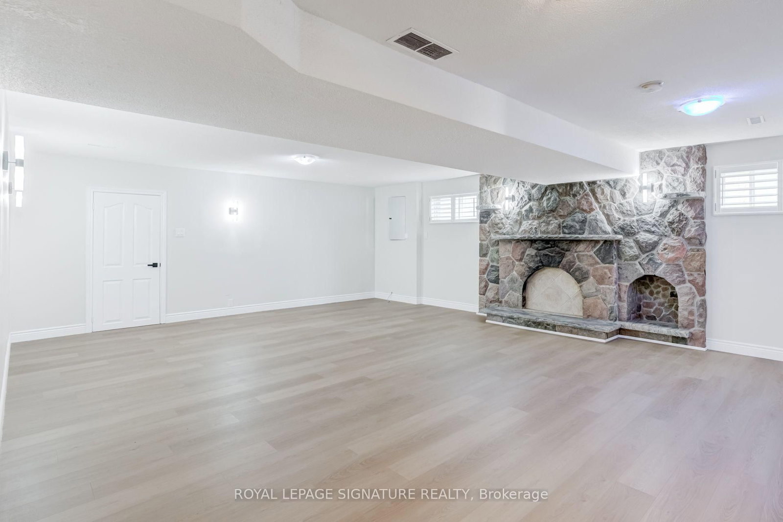 40 Beamsville Drive • Toronto, ON photo 28