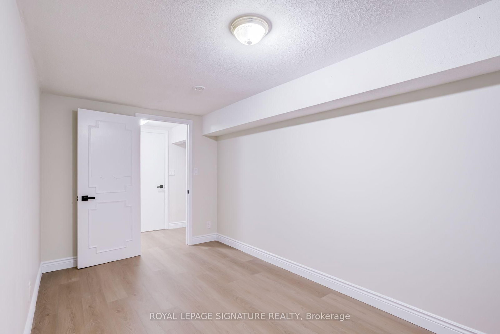 40 Beamsville Drive • Toronto, ON photo 35