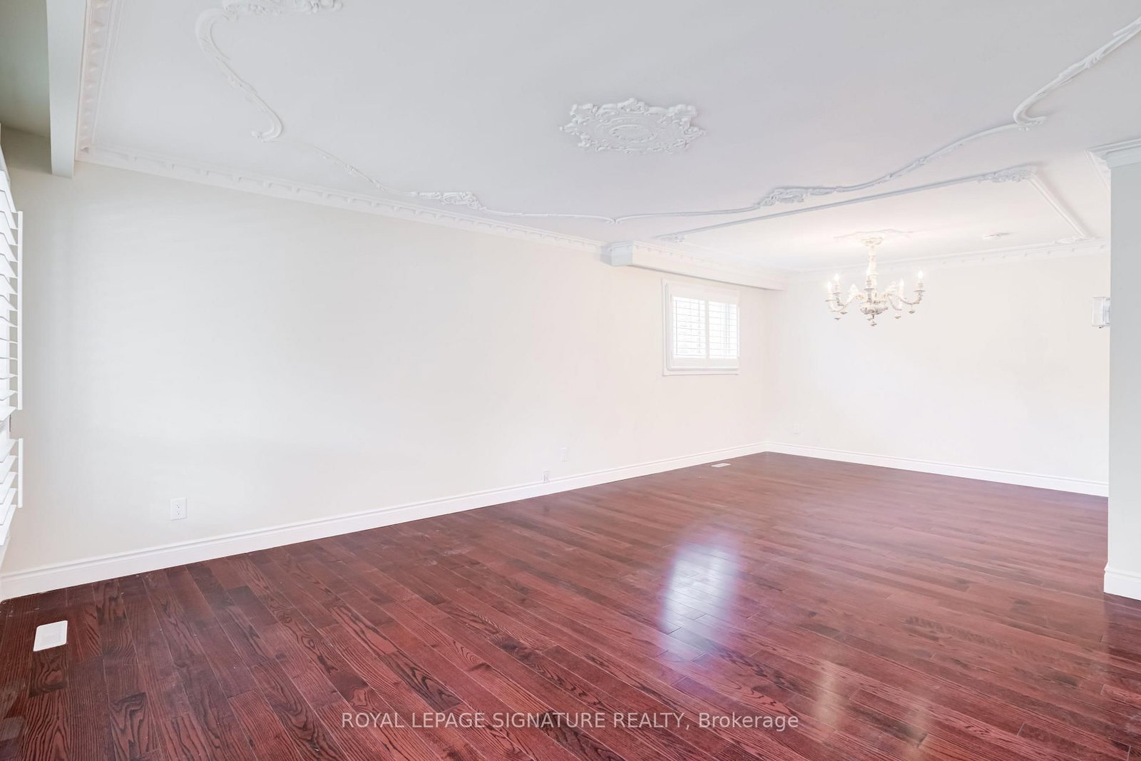 40 Beamsville Drive • Toronto, ON photo 6