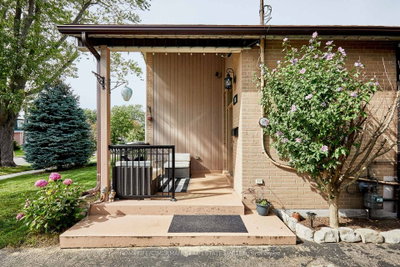 11 Wagner Drive • Toronto, ON photo 7