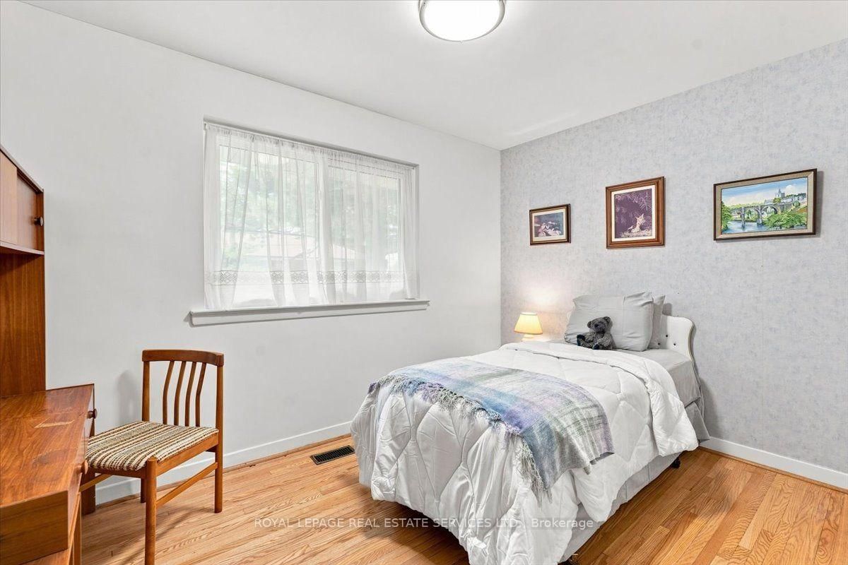142 Cass Avenue • Toronto, ON photo 17