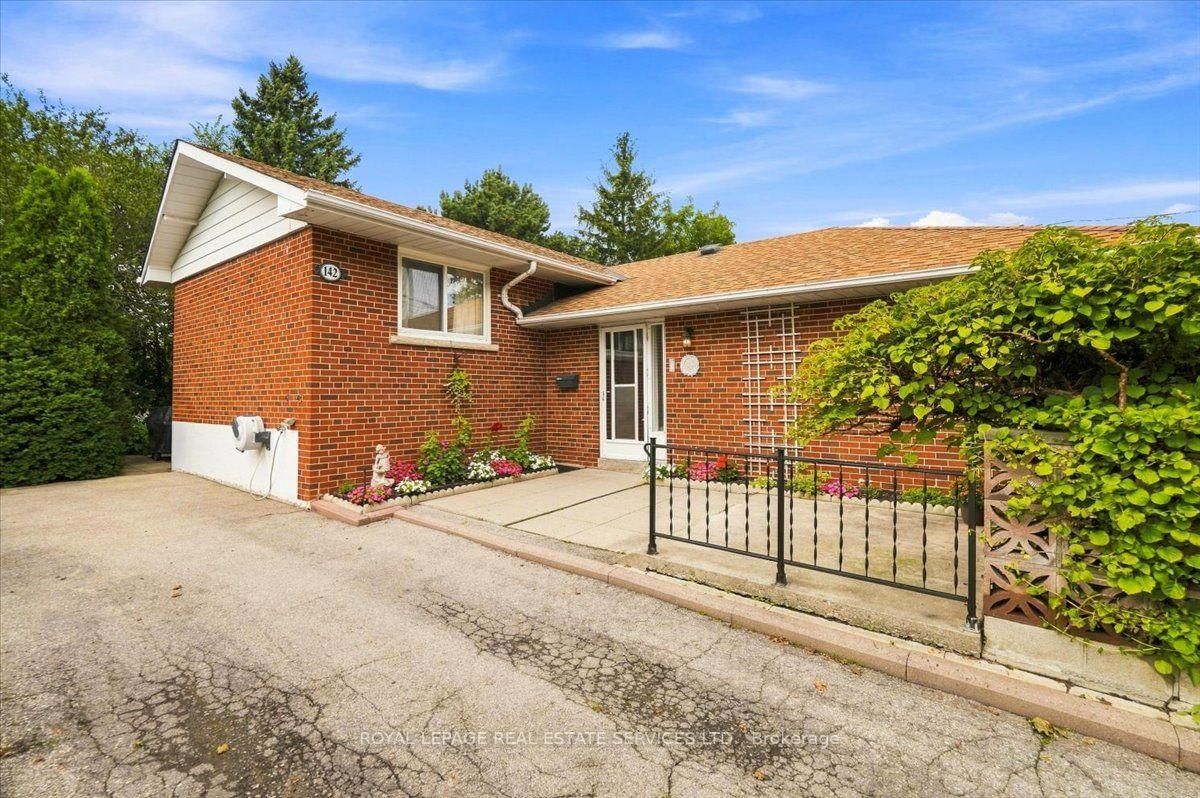 142 Cass Avenue • Toronto, ON photo 2