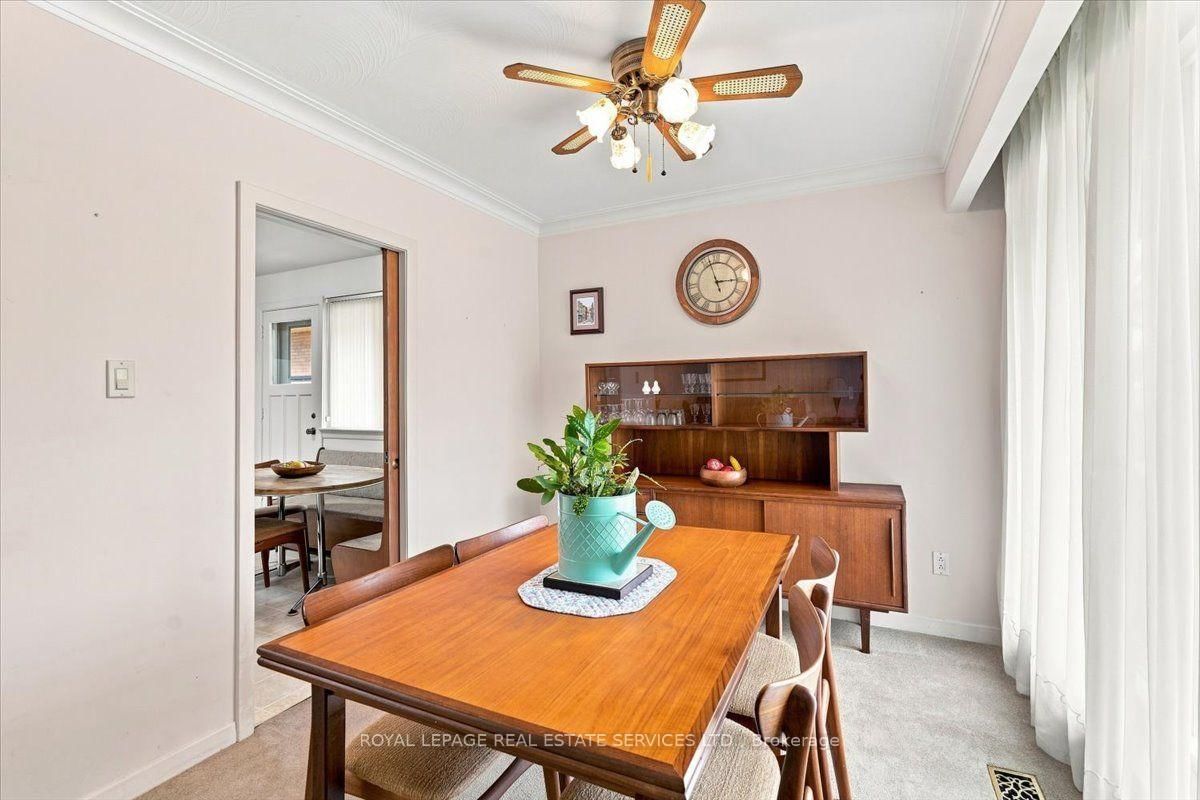 142 Cass Avenue • Toronto, ON photo 9
