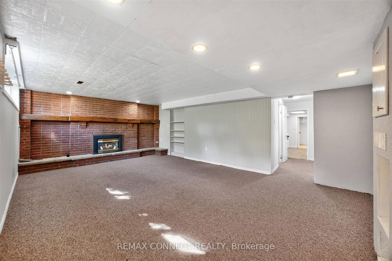42 Bainhart Crescent • Toronto, ON photo 20