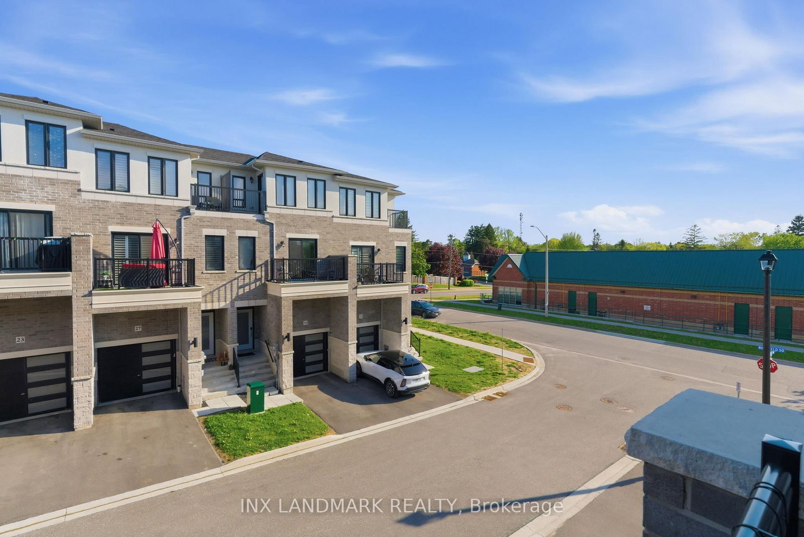 30 Gerry Henry Lane • Clarington, ON photo 8