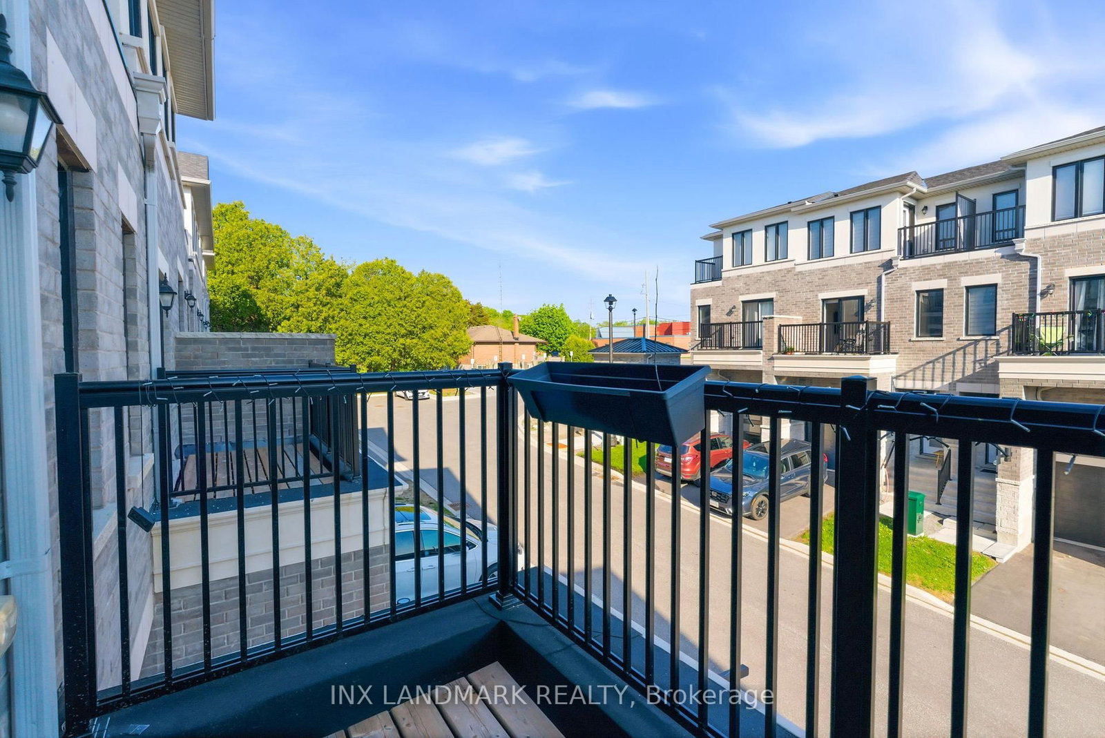 30 Gerry Henry Lane • Clarington, ON photo 9