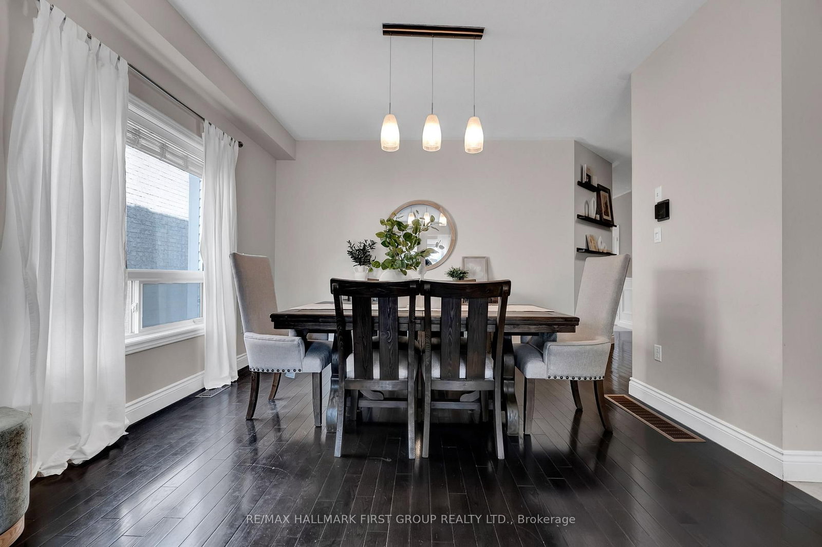122 Buttonshaw Street • Clarington, ON photo 5