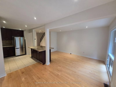 119 Huntingdale Boulevard • Toronto, ON photo 4