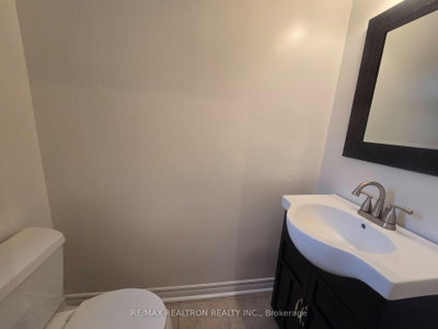 119 Huntingdale Boulevard • Toronto, ON photo 8