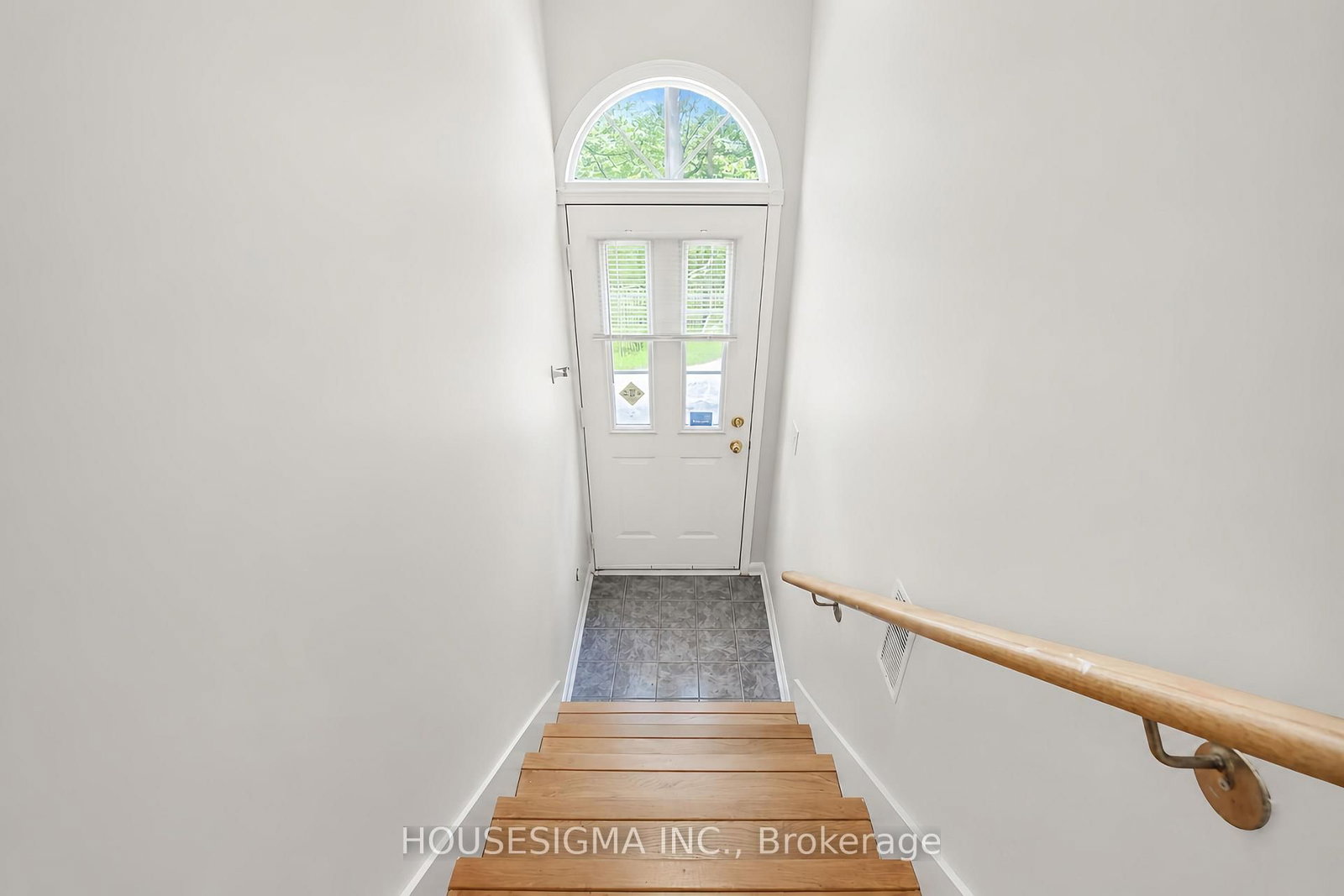1400 The Esplanade N • #212 • Pickering, ON photo 10