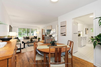 11 Gillbank Crescent • Toronto, ON photo 9