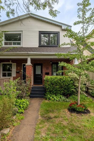 22 Stephenson Avenue • Toronto, ON photo 2