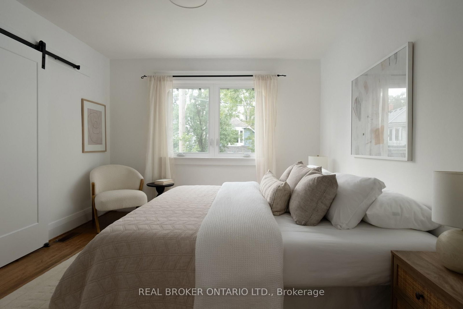 22 Stephenson Avenue • Toronto, ON photo 9