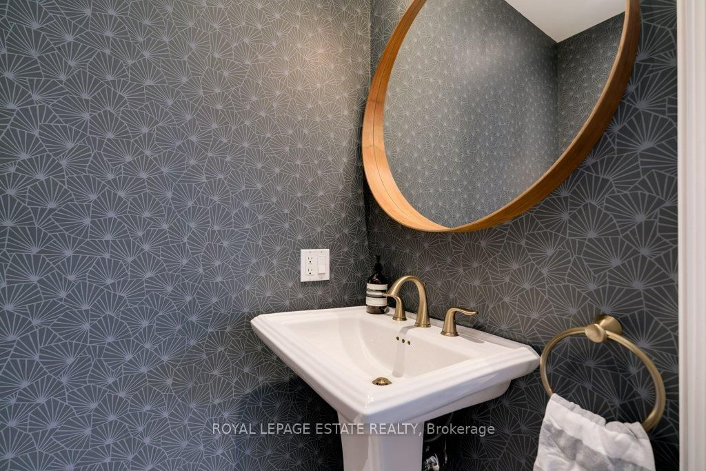 80 Elmer Avenue • Toronto, ON photo 21
