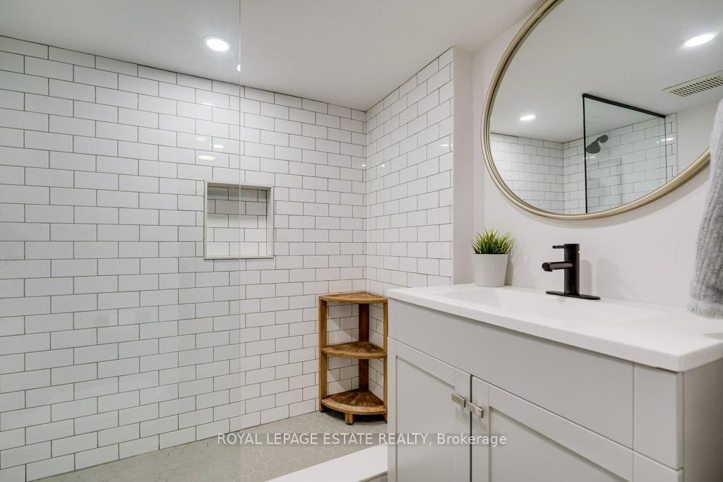80 Elmer Avenue • Toronto, ON photo 40