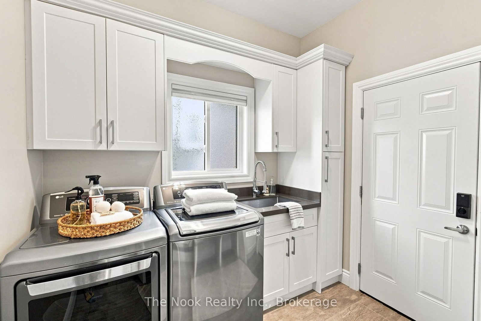 412 Meadow Street • Oshawa, ON photo 18