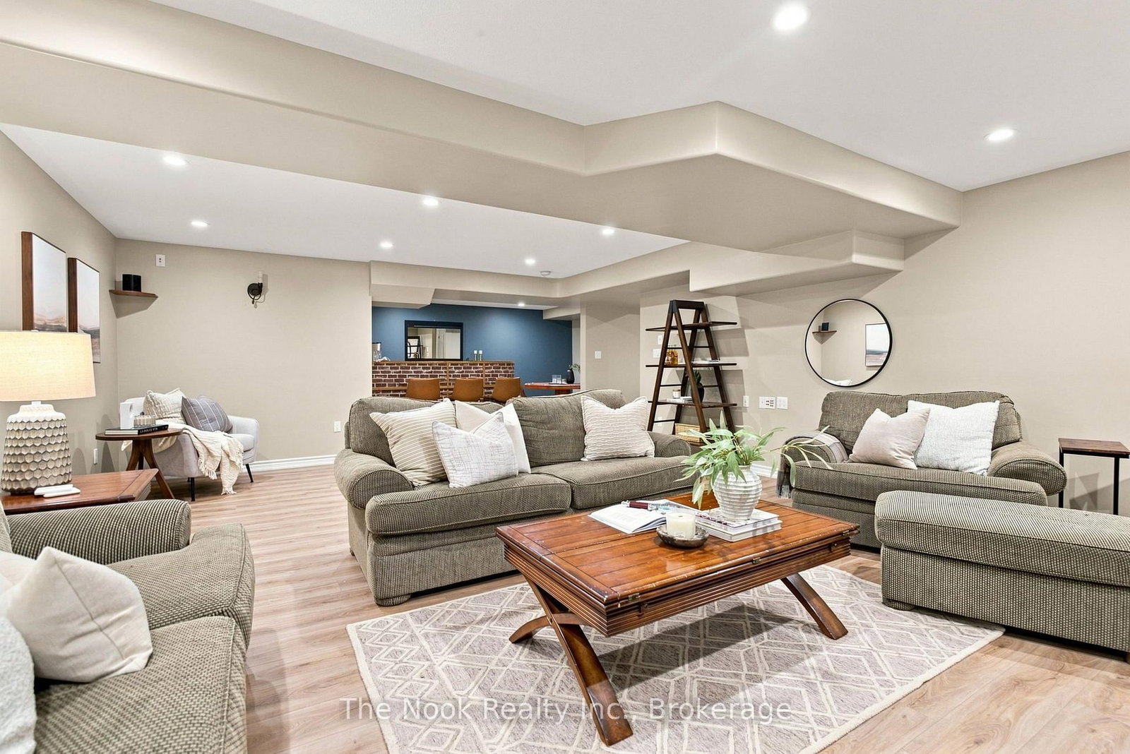 412 Meadow Street • Oshawa, ON photo 36