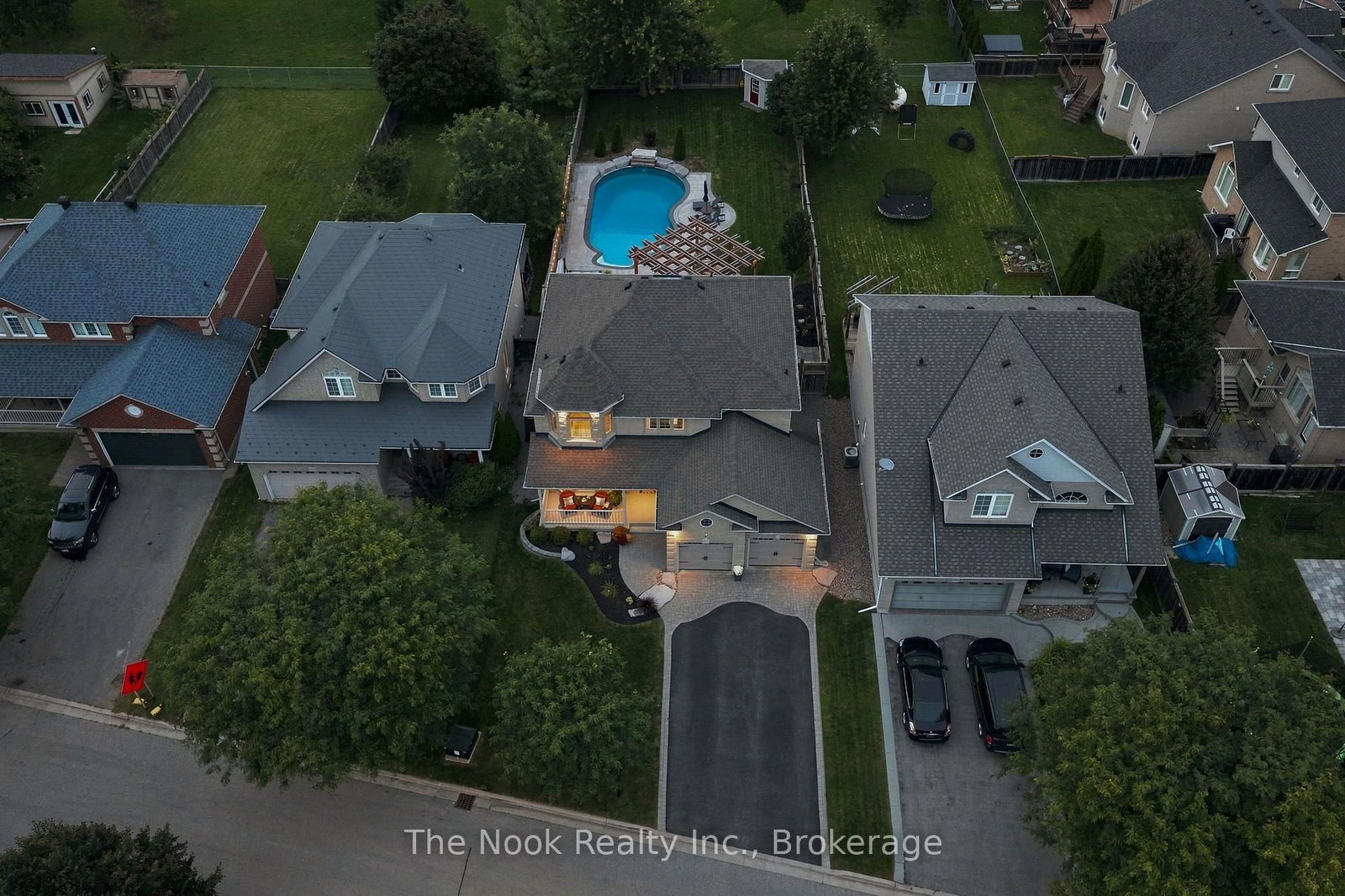 412 Meadow Street • Oshawa, ON photo 4