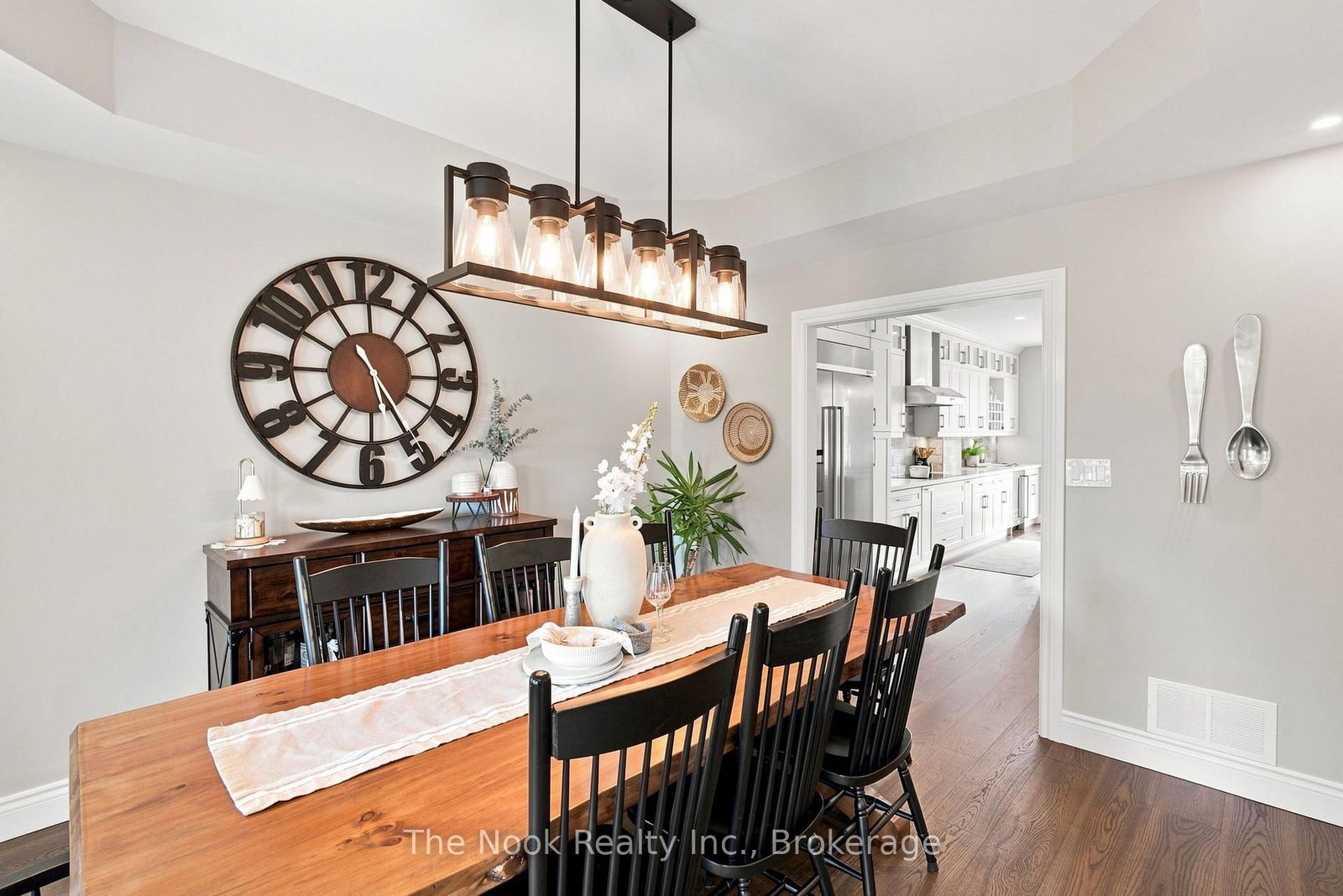 412 Meadow Street • Oshawa, ON photo 8