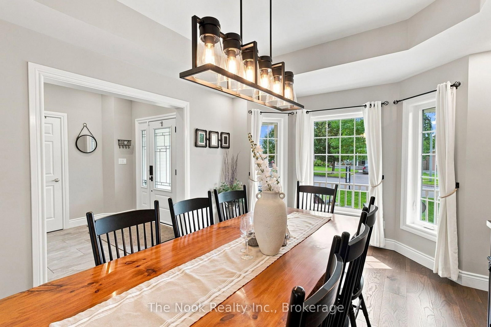 412 Meadow Street • Oshawa, ON photo 9