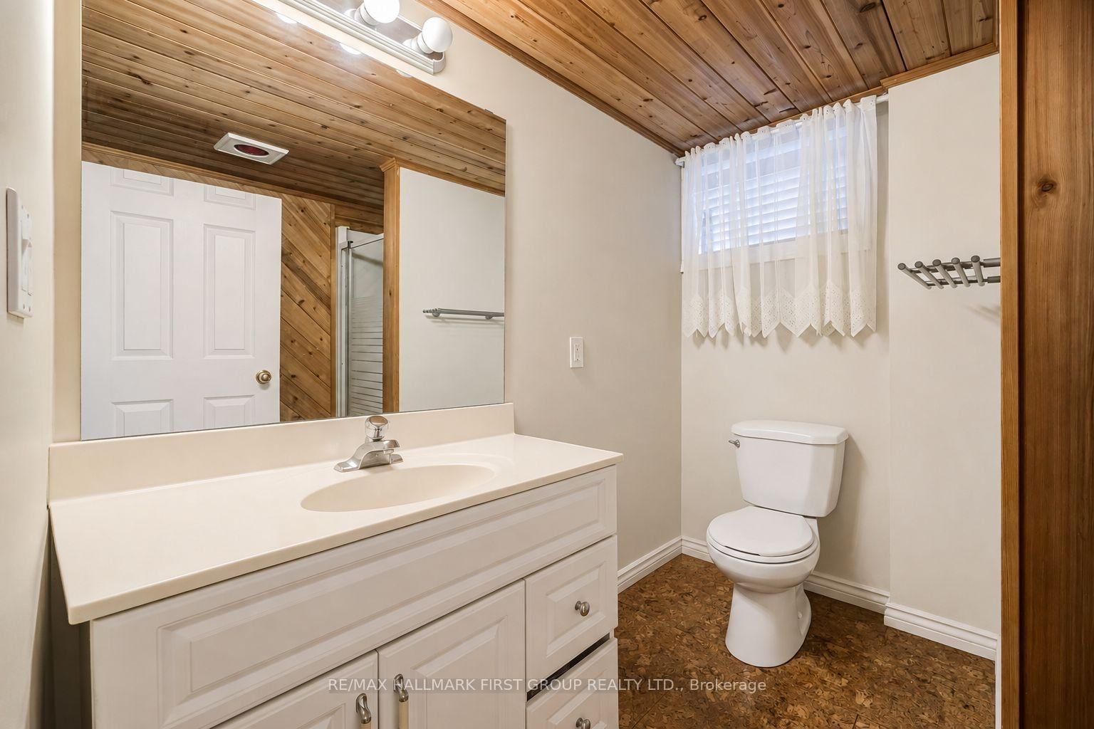 180 Sherwood Avenue • Oshawa, ON photo 19