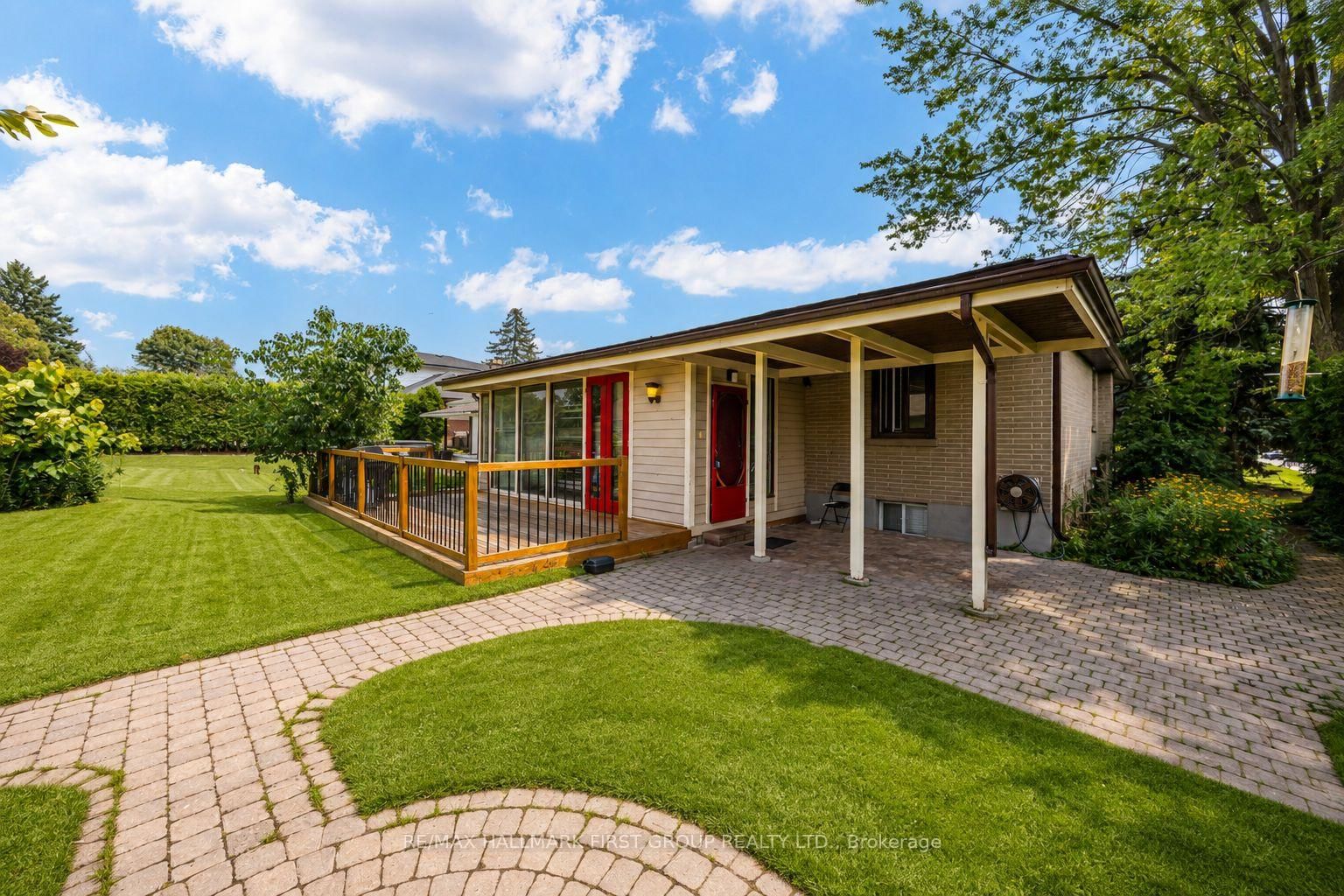 180 Sherwood Avenue • Oshawa, ON photo 23