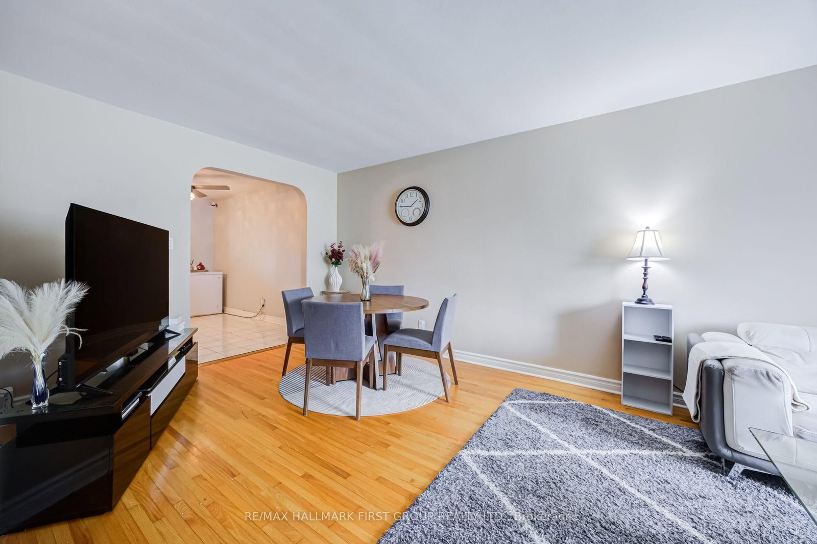 180 Sherwood Avenue • Oshawa, ON photo 5