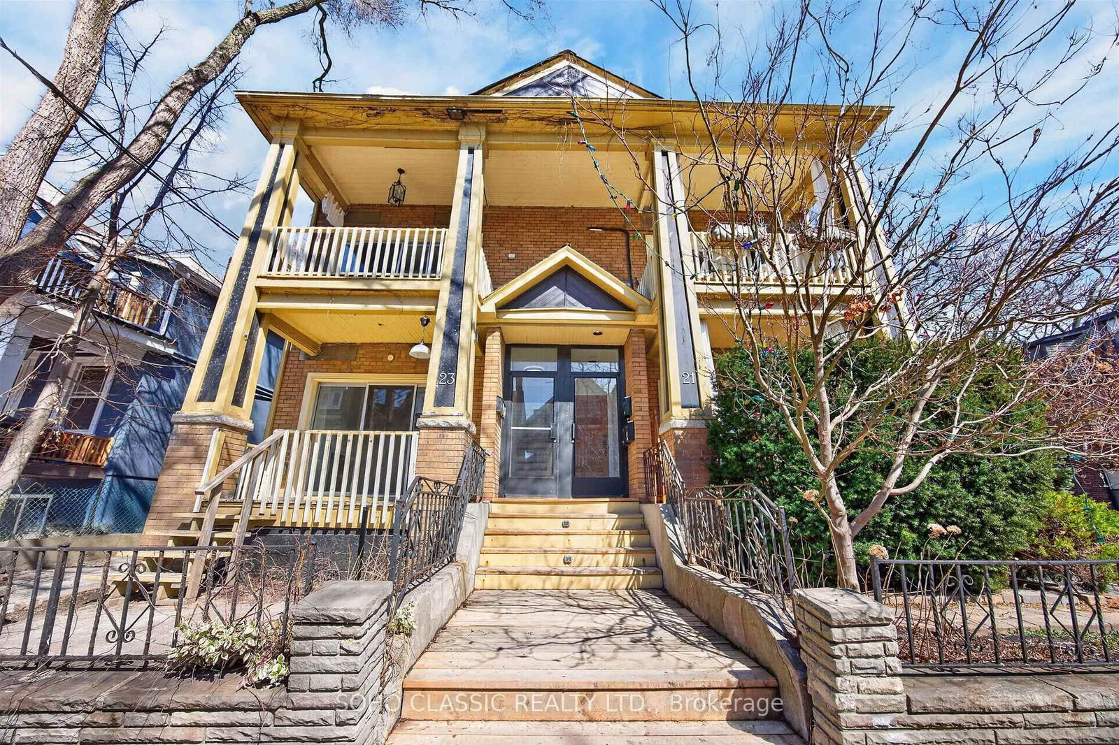 23 Fernwood Park Avenue, Toronto