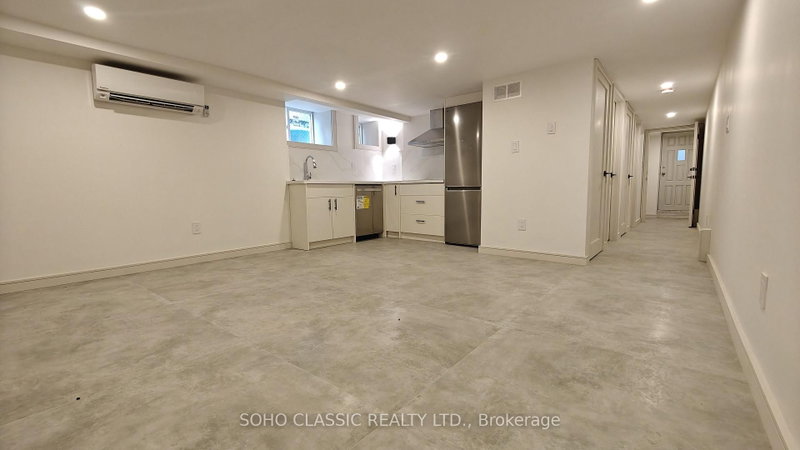 23 Fernwood Park Avenue