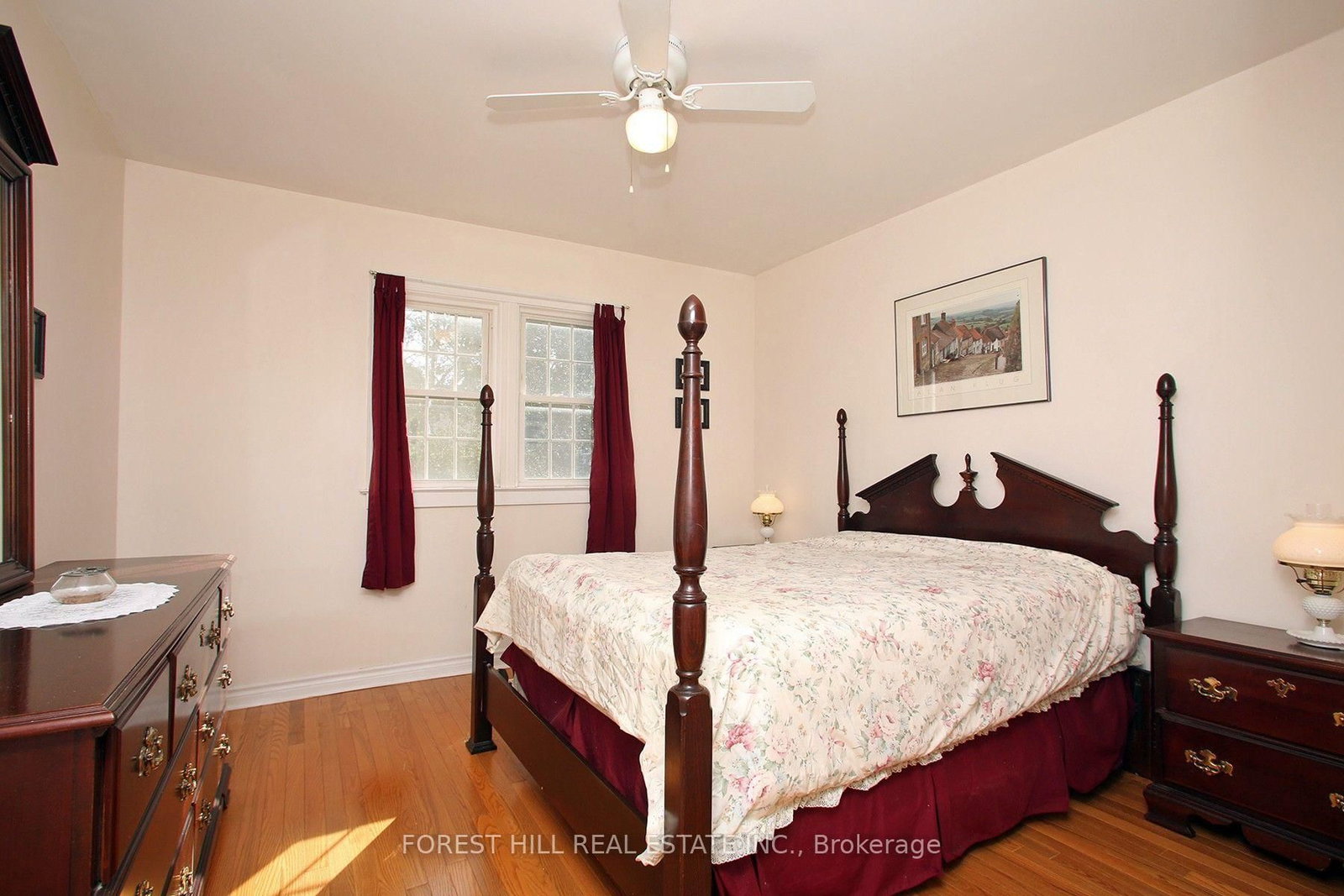 383 Scarborough Road • Toronto, ON photo 15
