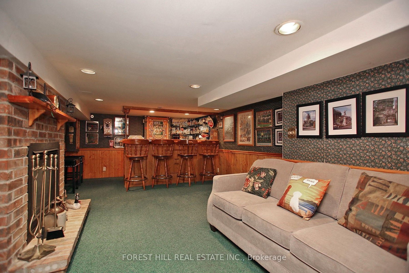 383 Scarborough Road • Toronto, ON photo 18