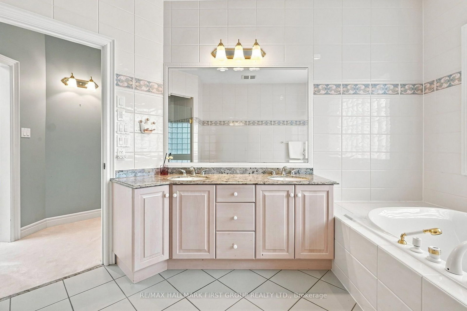 48 Buggey Lane • Ajax, ON photo 39