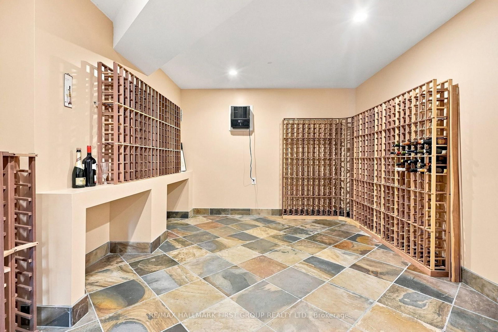 48 Buggey Lane • Ajax, ON photo 47