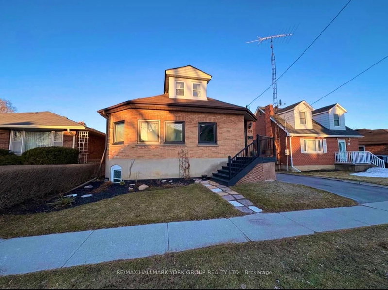 137 Rosehill Boulevard