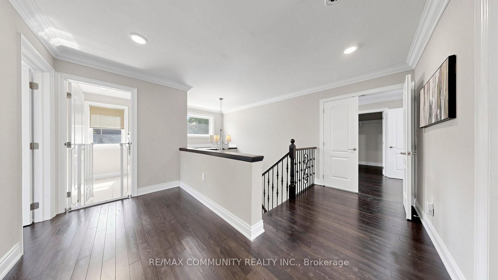 118 Harewood Avenue • Toronto, ON photo 35