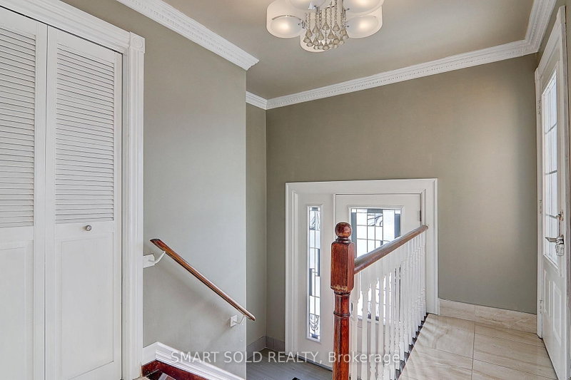 12 Glendinning Avenue
