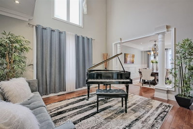 1799 Grayabbey Court • Pickering, ON photo 4
