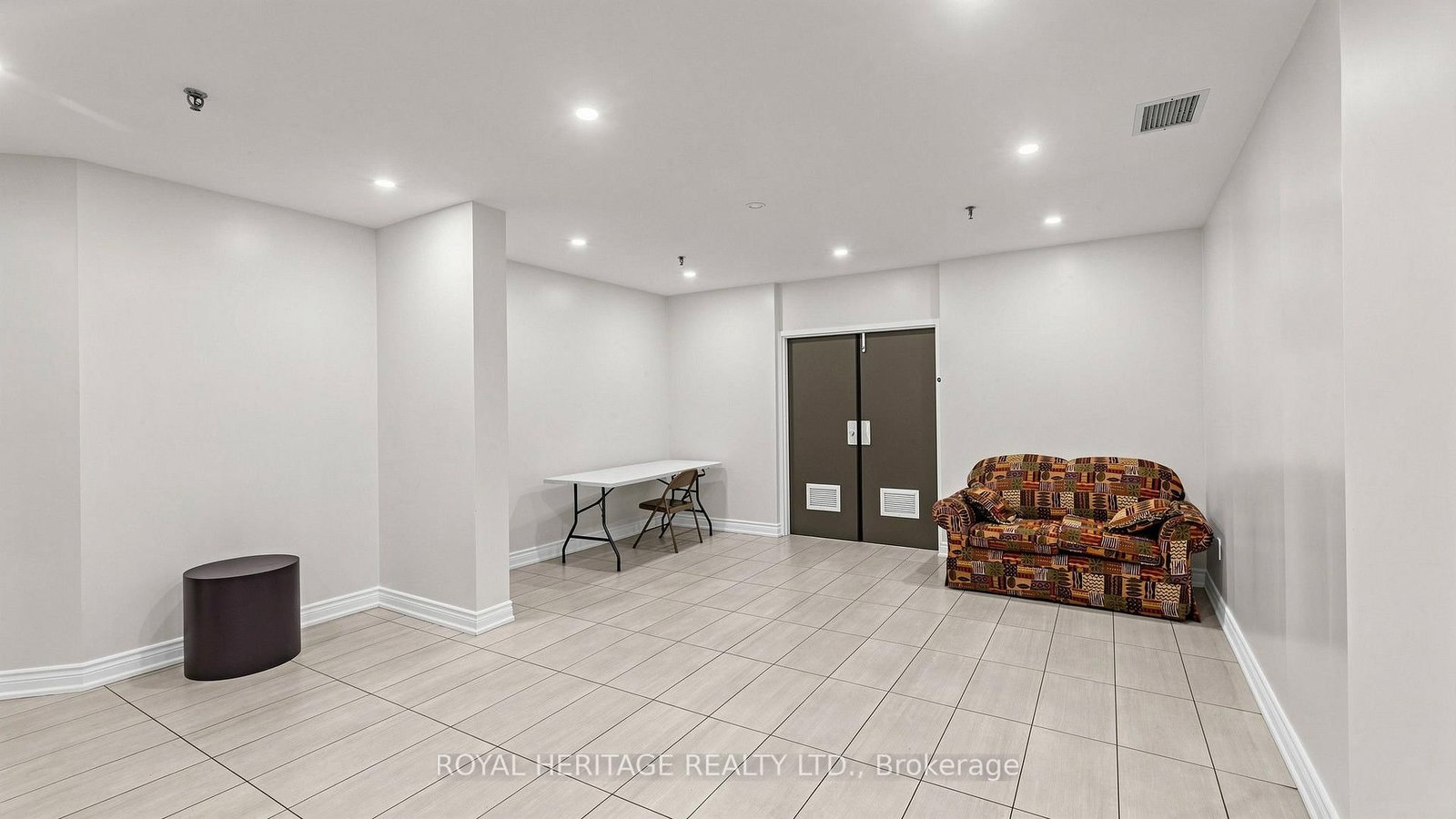 2472 Eglinton Avenue E • #Th 19 • Toronto, ON photo 40