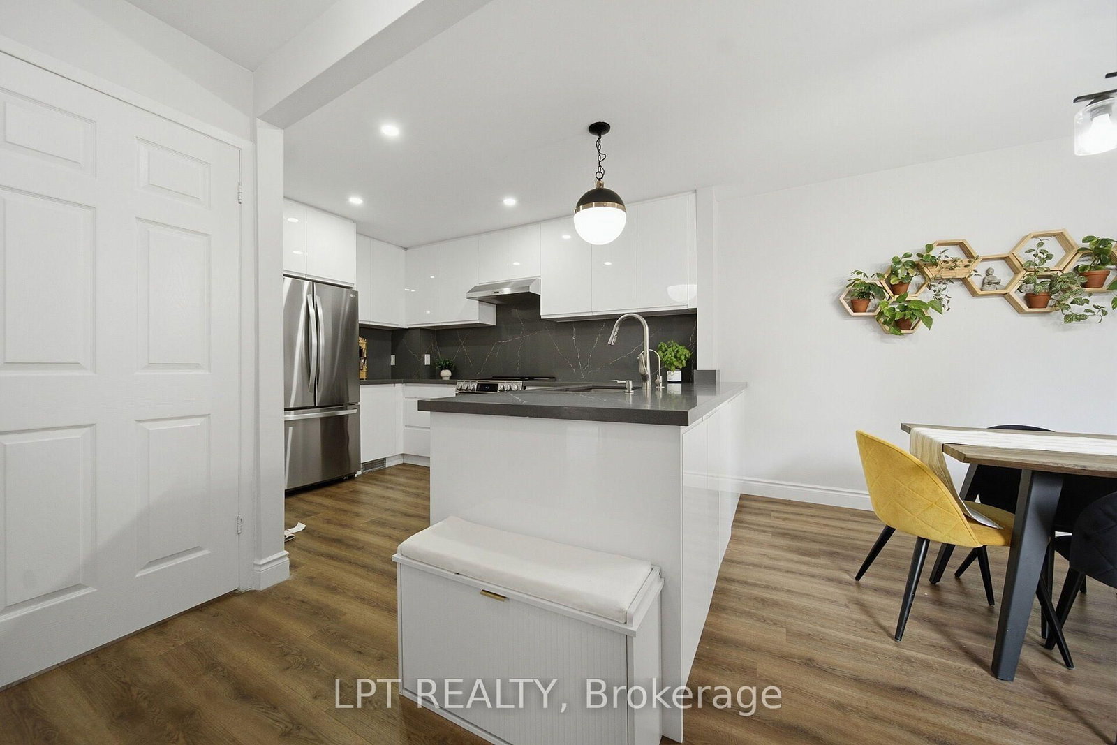 155 Glovers Road • #110 • Oshawa, ON photo 8