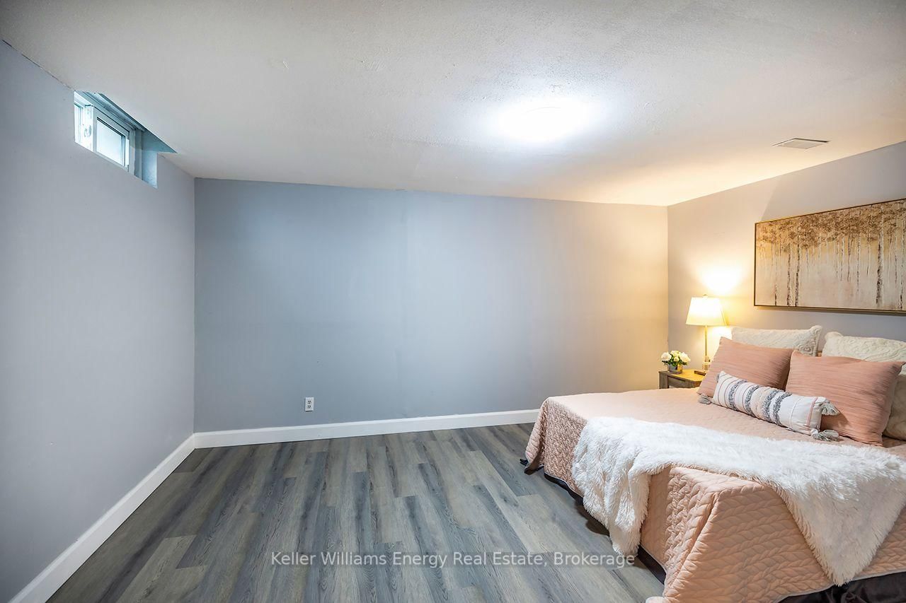 340 Pompano Court • Oshawa, ON photo 35