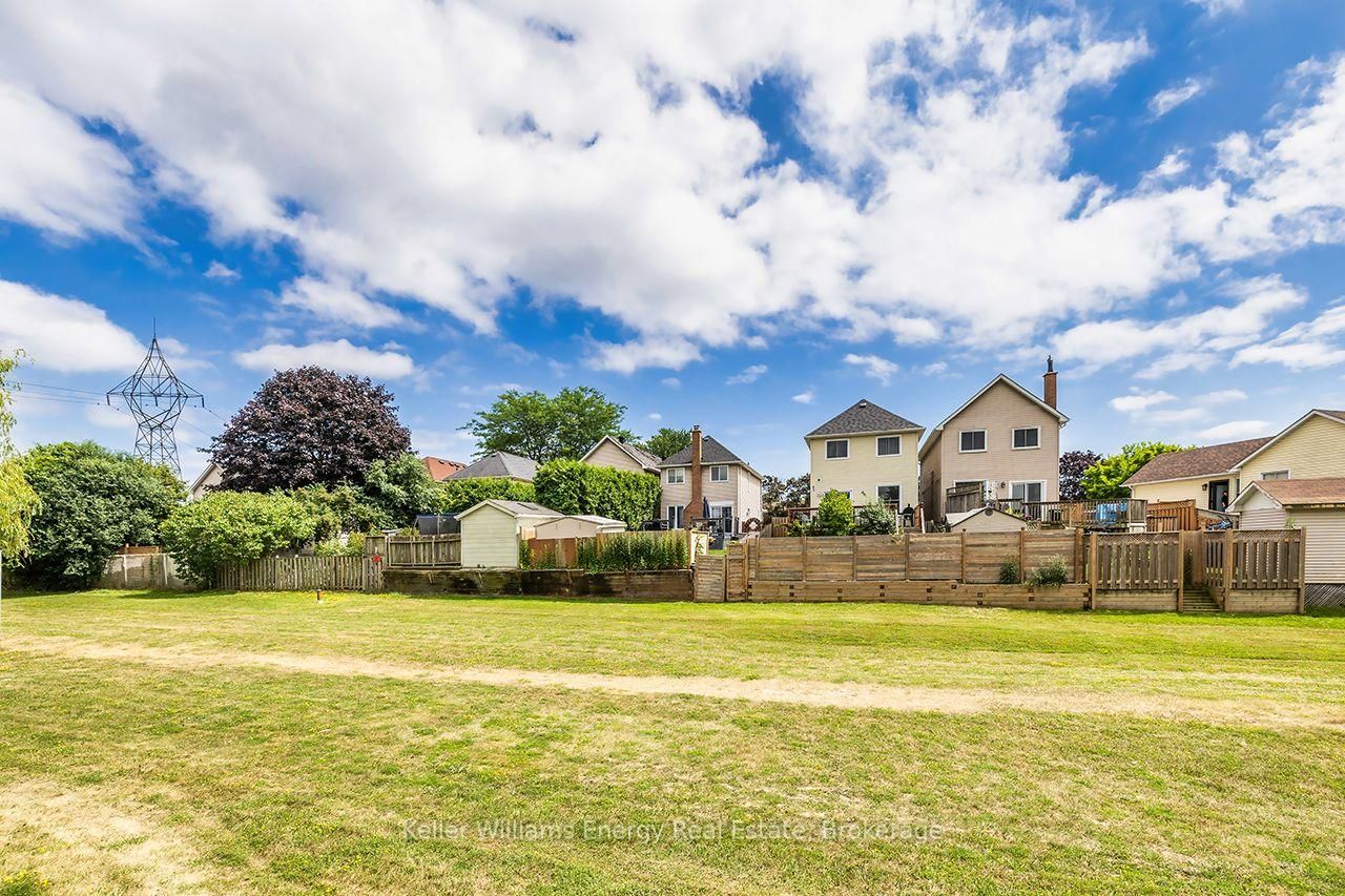 340 Pompano Court • Oshawa, ON photo 46