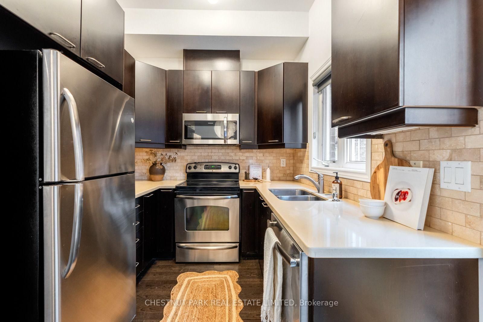 1437 Queen Street E • Toronto, ON photo 10
