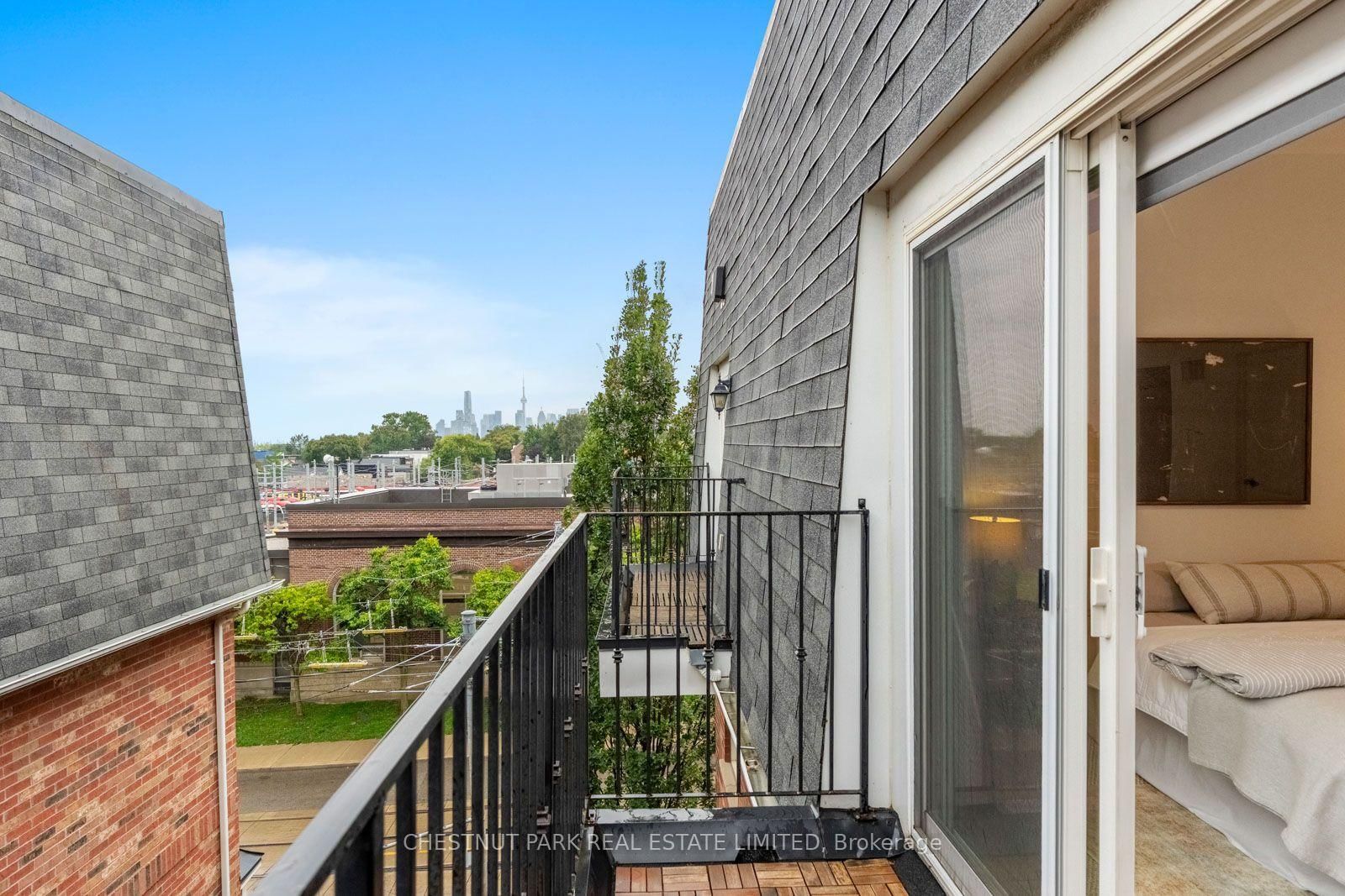 1437 Queen Street E • Toronto, ON photo 27