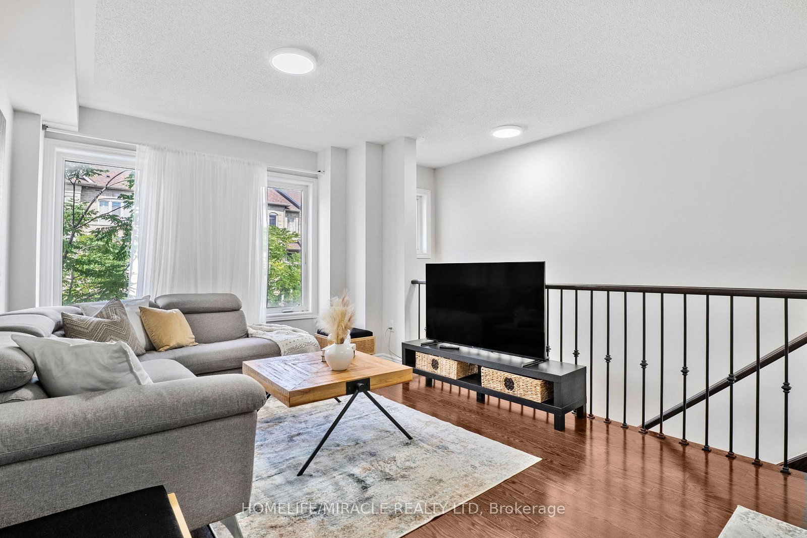 3 De Jong Street • Toronto, ON photo 6