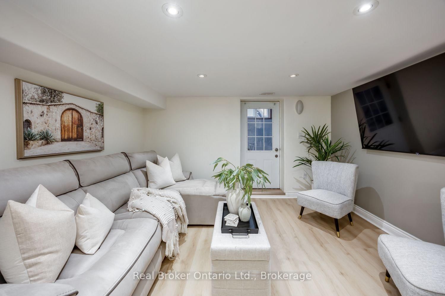 2251 Maple Grove Road • Clarington, ON photo 27