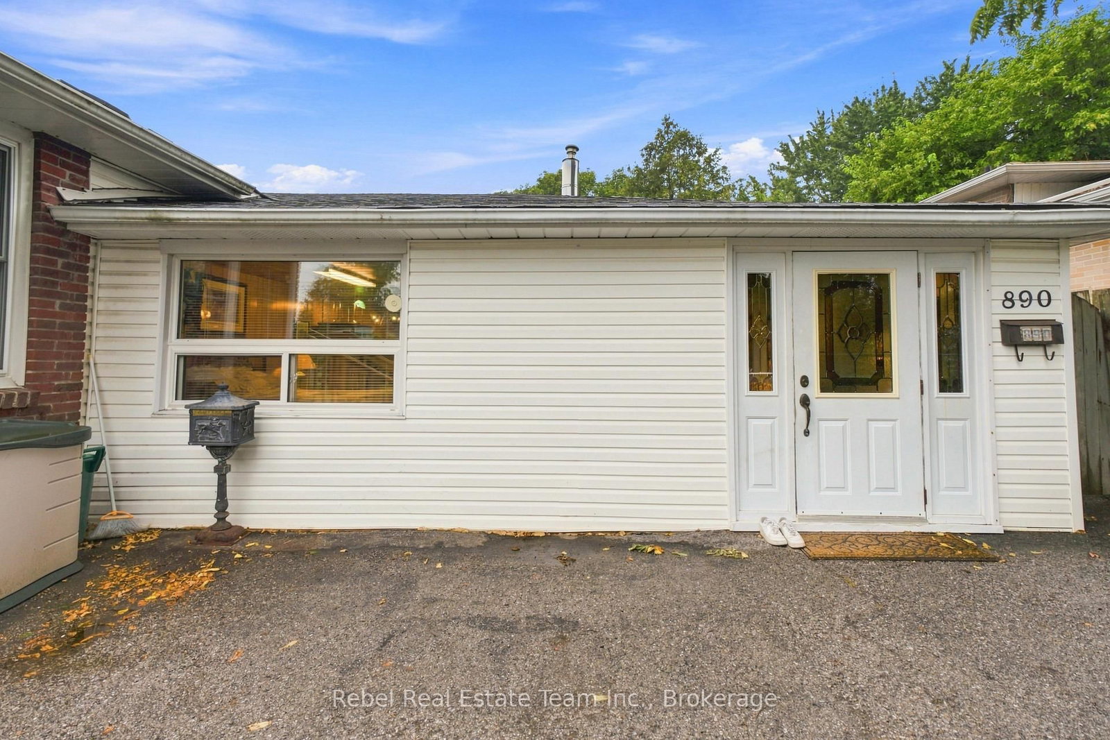 888-890 Liverpool Road • Pickering, ON photo 30